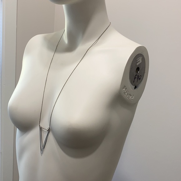 Pieces Elikka Neckace - Picture 4 of 6